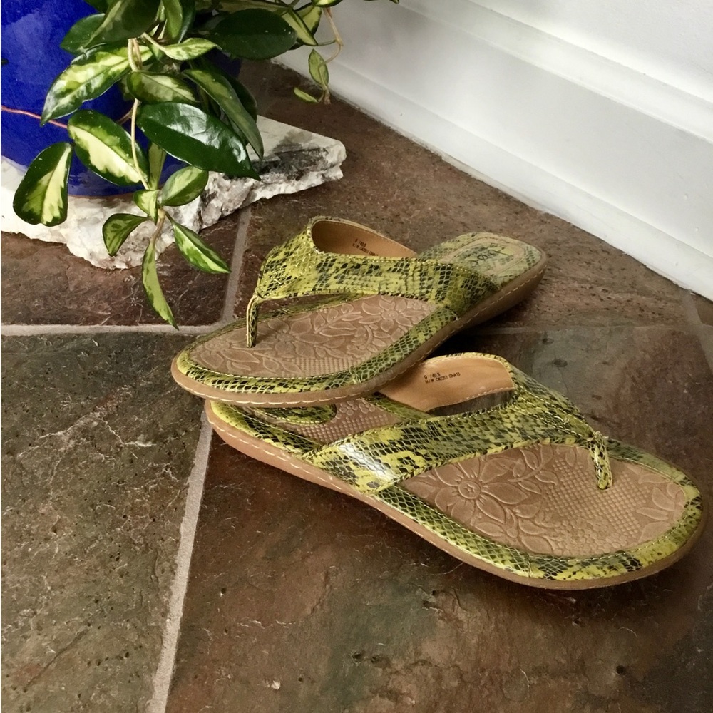 Born Concepts flip flops